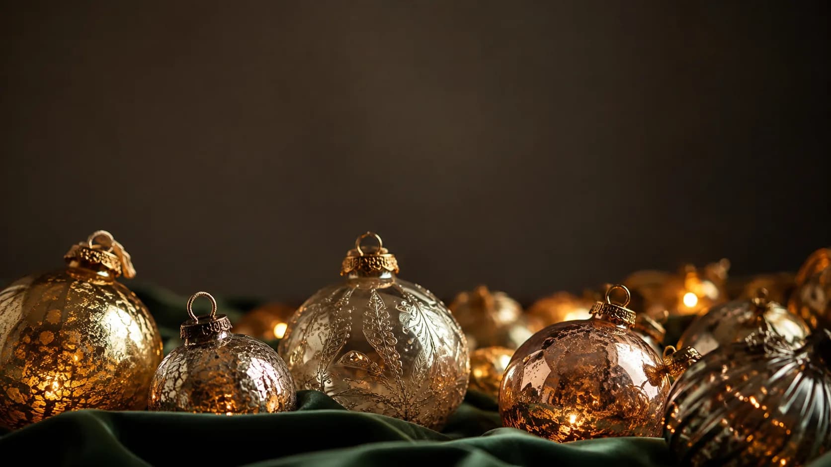 Best Mercury Glass Christmas Ornaments 2026 — Four Finishes, One Price, and How to Choose